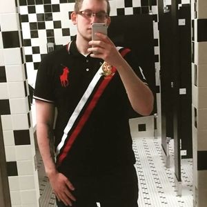 Meet your Posher, Aaron